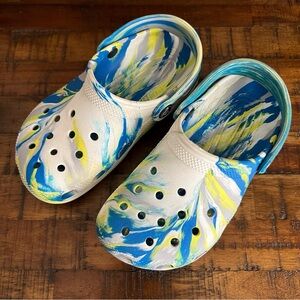 Crocs Blue & Yellow Swirl Clogs